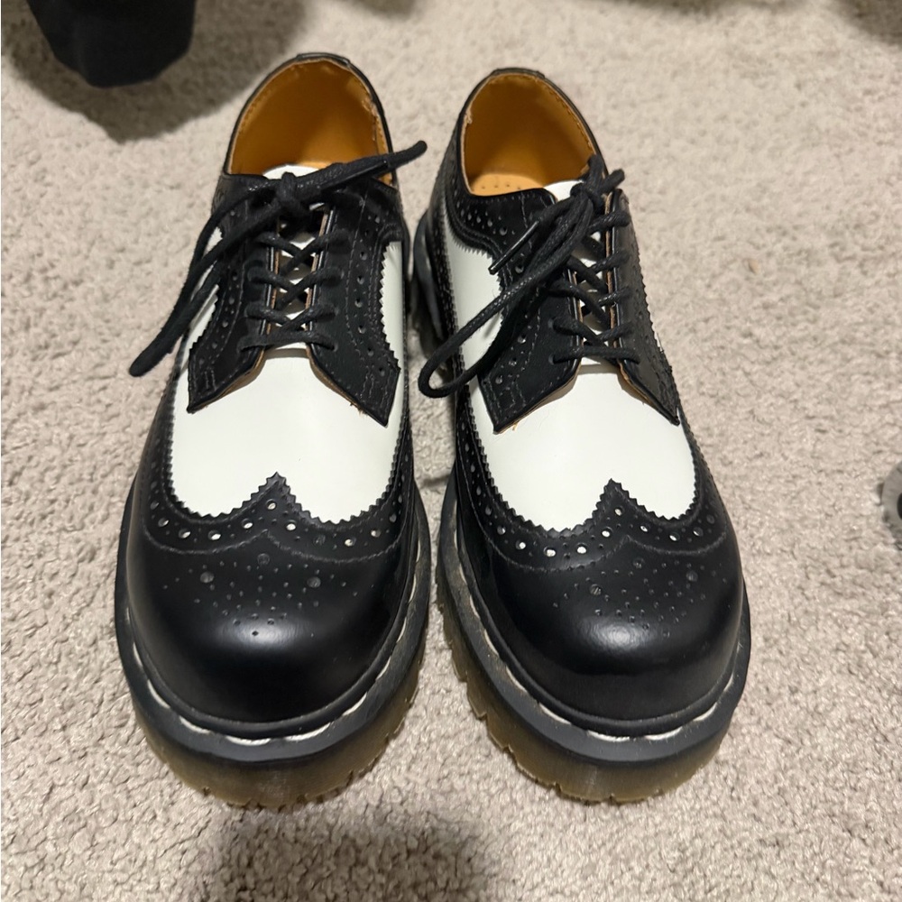 Doc Martens Black White Leather Brogue Oxford Platform Shoes Women's Size 5